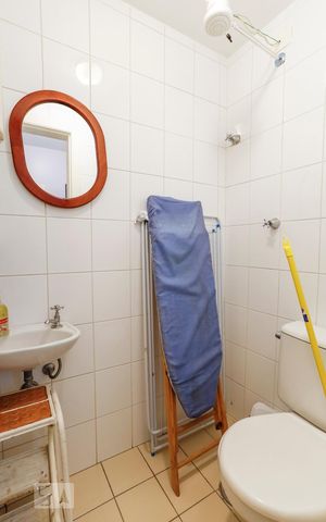 Apartamento à venda com 100m², 3 quartos e 2 vagasBanheiro de Serviço