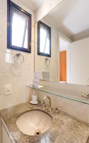 Apartamento à venda com 100m², 3 quartos e 2 vagasBanheiro da Suíte