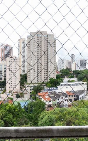 Apartamento à venda com 200m², 2 quartos e 3 vagasVaranda Inferior