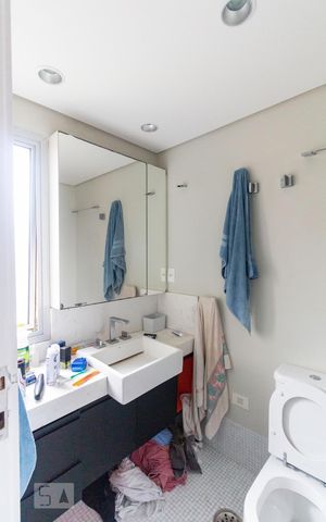Apartamento à venda com 200m², 2 quartos e 3 vagasBanheiro
