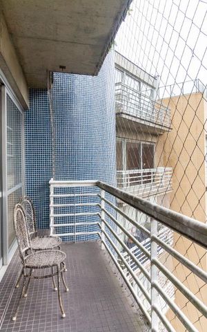 Apartamento à venda com 200m², 2 quartos e 3 vagasVaranda Inferior
