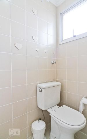 Apartamento para alugar com 70m², 2 quartos e 1 vaga Apartamento para alugar com 70m², 2 quartos e 1 vagaBanheiro de Serviço