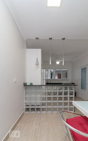 Casa à venda com 150m², 3 quartos e 2 vagas Casa à venda com 150m², 3 quartos e 2 vagasCozinha