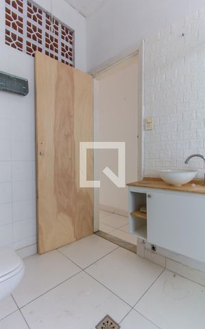 Casa para alugar com 180m², 5 quartos e sem vaga Casa para alugar com 180m², 5 quartos e sem vagaBanheiro 2