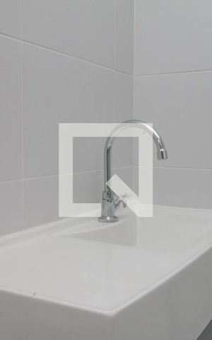 Apartamento para alugar com 38m², 2 quartos e sem vaga Apartamento para alugar com 38m², 2 quartos e sem vagaBanheiro