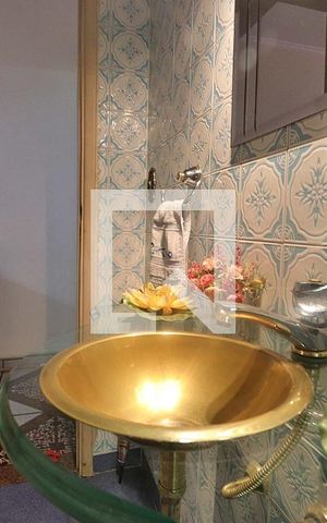 Casa à venda com 171m², 3 quartos e 2 vagasLavabo