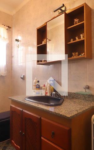 Casa à venda com 171m², 3 quartos e 2 vagasBanheiro Social