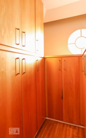 Apartamento à venda com 180m², 3 quartos e 3 vagasSuíte