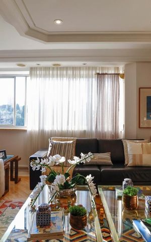 Apartamento à venda com 180m², 3 quartos e 3 vagasSala