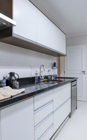 Apartamento à venda com 180m², 3 quartos e 3 vagasCozinha