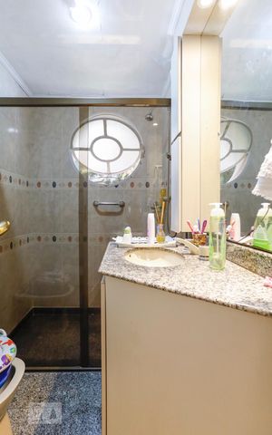 Apartamento à venda com 180m², 3 quartos e 3 vagasBanheiro Social
