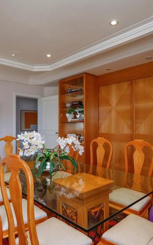 Apartamento à venda com 180m², 3 quartos e 3 vagasSala