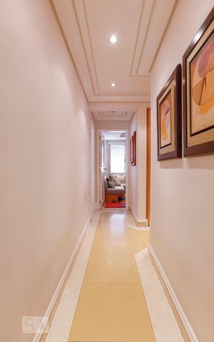 Apartamento à venda com 180m², 3 quartos e 3 vagasCorredor