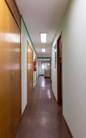 Casa para alugar com 175m², 2 quartos e 1 vaga Casa para alugar com 175m², 2 quartos e 1 vagaCorredor