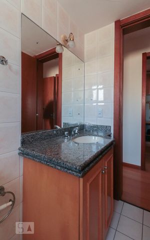 Apartamento à venda com 92m², 3 quartos e 1 vaga Apartamento à venda com 92m², 3 quartos e 1 vagaBanheiro Corredor