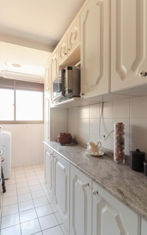 Apartamento à venda com 92m², 3 quartos e 1 vaga Apartamento à venda com 92m², 3 quartos e 1 vagaCozinha