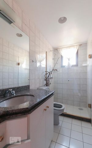 Apartamento à venda com 92m², 3 quartos e 1 vaga Apartamento à venda com 92m², 3 quartos e 1 vagaBanheiro da Suíte