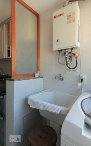 Apartamento à venda com 92m², 3 quartos e 1 vaga Apartamento à venda com 92m², 3 quartos e 1 vagaCozinha e Área de Serviço