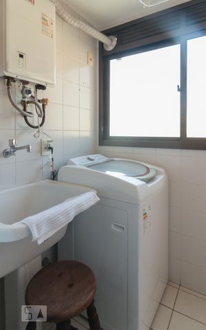 Apartamento à venda com 92m², 3 quartos e 1 vaga Apartamento à venda com 92m², 3 quartos e 1 vagaCozinha e Área de Serviço