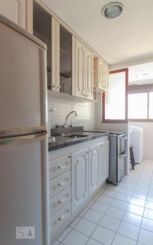 Apartamento à venda com 92m², 3 quartos e 1 vaga Apartamento à venda com 92m², 3 quartos e 1 vagaCozinha e Área de Serviço