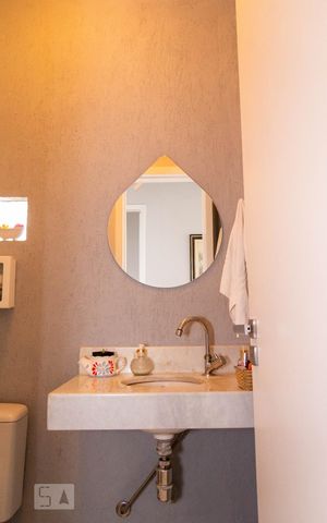 Casa à venda com 122m², 2 quartos e 3 vagas Casa à venda com 122m², 2 quartos e 3 vagasLavabo