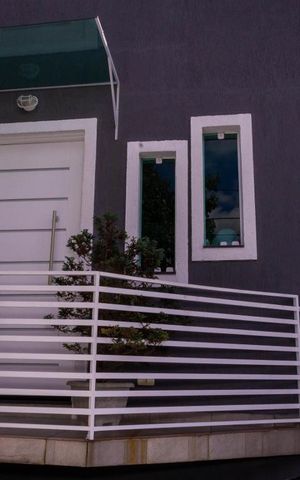 Casa à venda com 122m², 2 quartos e 3 vagas Casa à venda com 122m², 2 quartos e 3 vagasGaragem