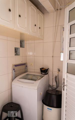Casa à venda com 122m², 2 quartos e 3 vagas Casa à venda com 122m², 2 quartos e 3 vagasÁrea de Serviço
