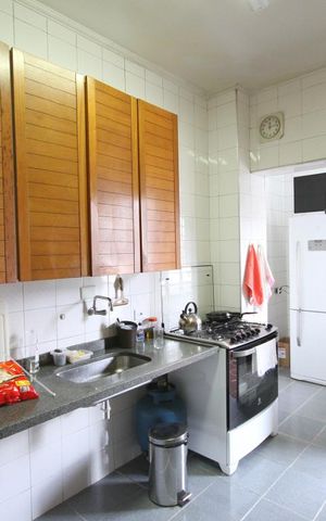 Casa à venda com 330m², 3 quartos e 8 vagasCozinha
