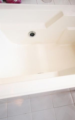 Casa à venda com 330m², 3 quartos e 8 vagasBanheiro