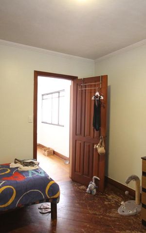 Casa à venda com 330m², 3 quartos e 8 vagasQuarto 3