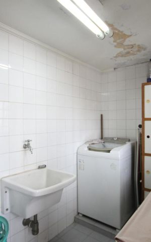 Casa à venda com 330m², 3 quartos e 8 vagasÁrea de Serviço