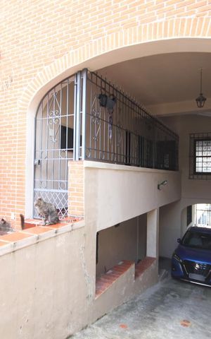 Casa à venda com 330m², 3 quartos e 8 vagasGaragem