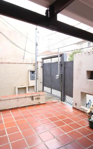 Casa à venda com 330m², 3 quartos e 8 vagasGaragem