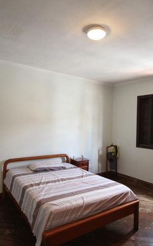 Casa à venda com 330m², 3 quartos e 8 vagasQuarto 2
