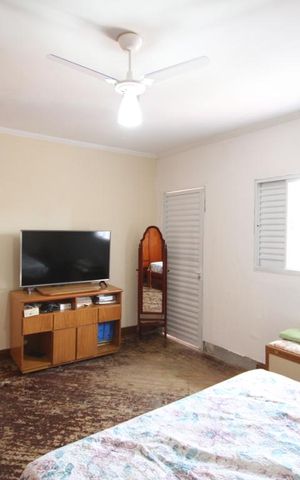 Casa à venda com 330m², 3 quartos e 8 vagasQuarto 1