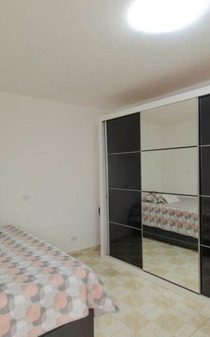 Casa à venda com 520m², 3 quartos e 2 vagas Casa à venda com 520m², 3 quartos e 2 vagasSuíte