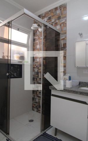 Casa para alugar com 300m², 3 quartos e 4 vagasBanheiro comum