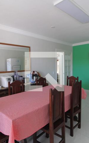 Casa para alugar com 300m², 3 quartos e 4 vagasCozinha