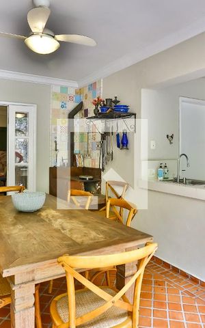Casa à venda com 600m², 4 quartos e 5 vagas Casa à venda com 600m², 4 quartos e 5 vagasÁrea gourmet