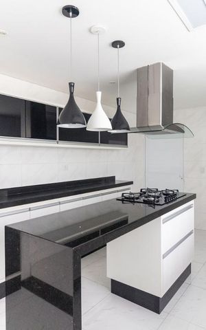 Casa à venda com 300m², 3 quartos e 2 vagasCozinha