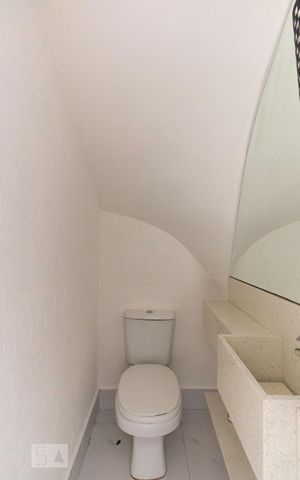 Casa à venda com 300m², 3 quartos e 2 vagasLavabo