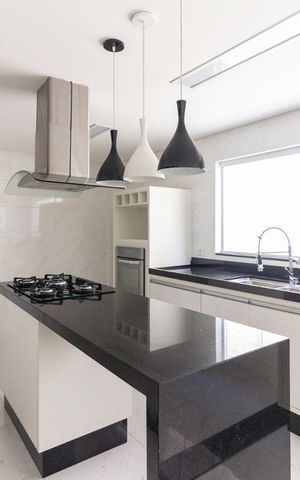 Casa à venda com 300m², 3 quartos e 2 vagasCozinha