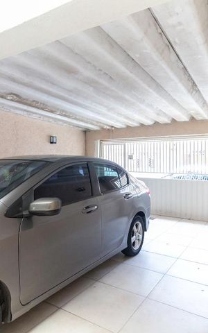 Casa à venda com 300m², 3 quartos e 2 vagasGaragem