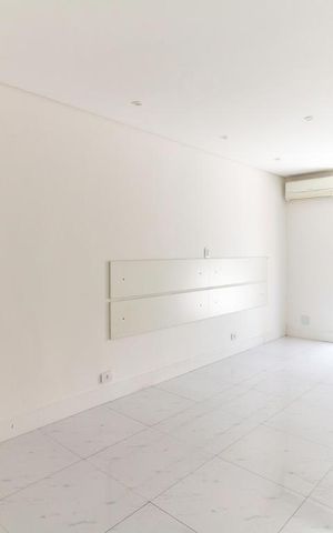 Casa à venda com 300m², 3 quartos e 2 vagasSuíte 3
