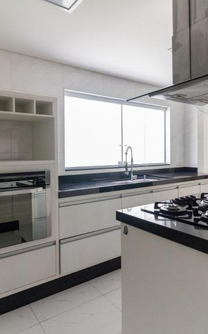 Casa à venda com 300m², 3 quartos e 2 vagasCozinha