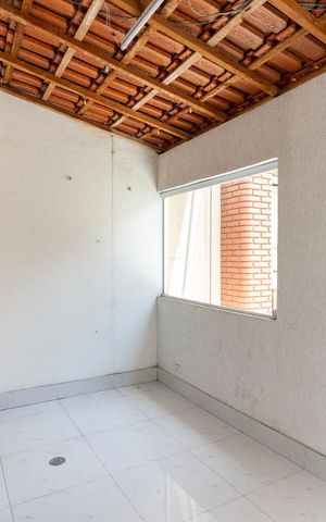 Casa à venda com 300m², 3 quartos e 2 vagasÁrea de Serviço