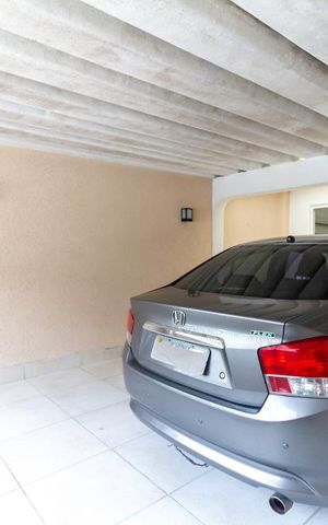 Casa à venda com 300m², 3 quartos e 2 vagasGaragem