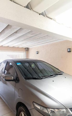 Casa à venda com 300m², 3 quartos e 2 vagasGaragem