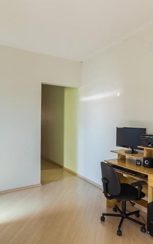 Casa à venda com 278m², 3 quartos e 4 vagas Casa à venda com 278m², 3 quartos e 4 vagasCorredor - Quartos
