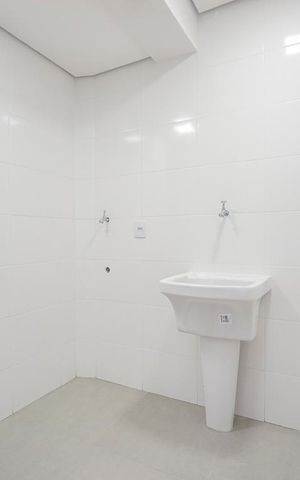 Apartamento para alugar com 47m², 2 quartos e sem vaga Apartamento para alugar com 47m², 2 quartos e sem vagaÁrea de serviço